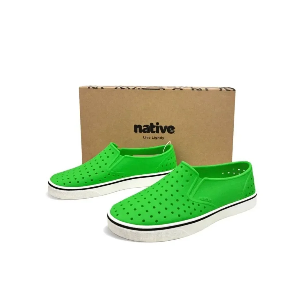 Native Miles Kids Slip-On Water Shoes Size J5 Grasshopper Green Lightweight